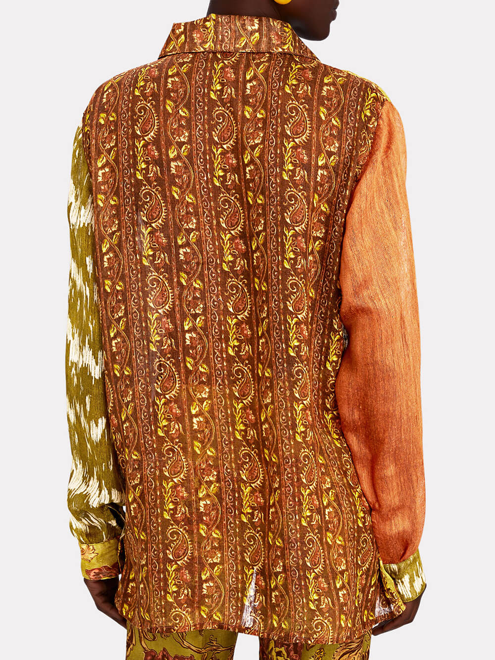 Unieke top met knopen met etnische print