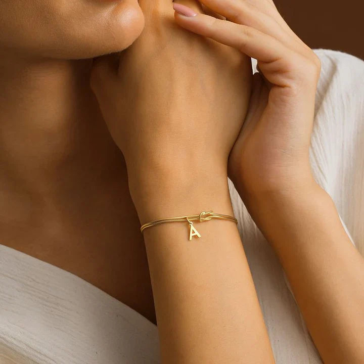 Gepersonaliseerde liefdesknoop armband