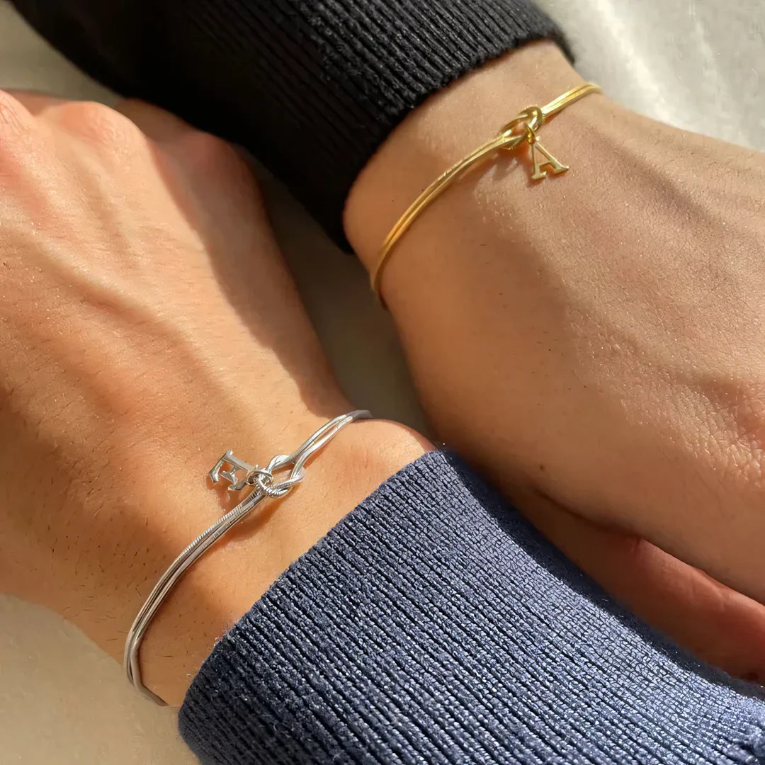 Gepersonaliseerde liefdesknoop armband