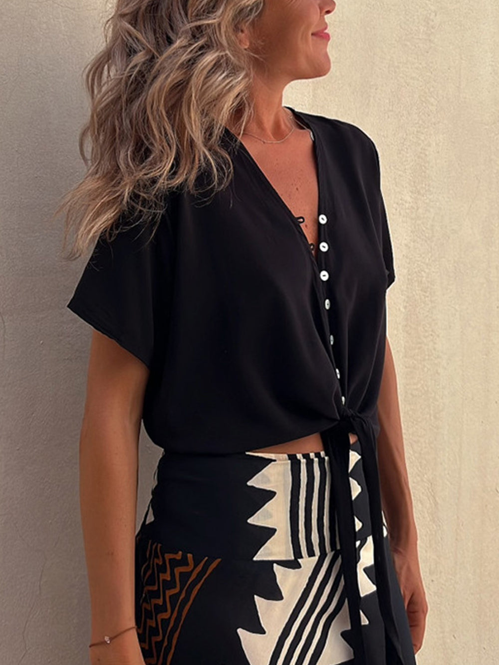 Casual top van ijszijde chiffon met V-hals