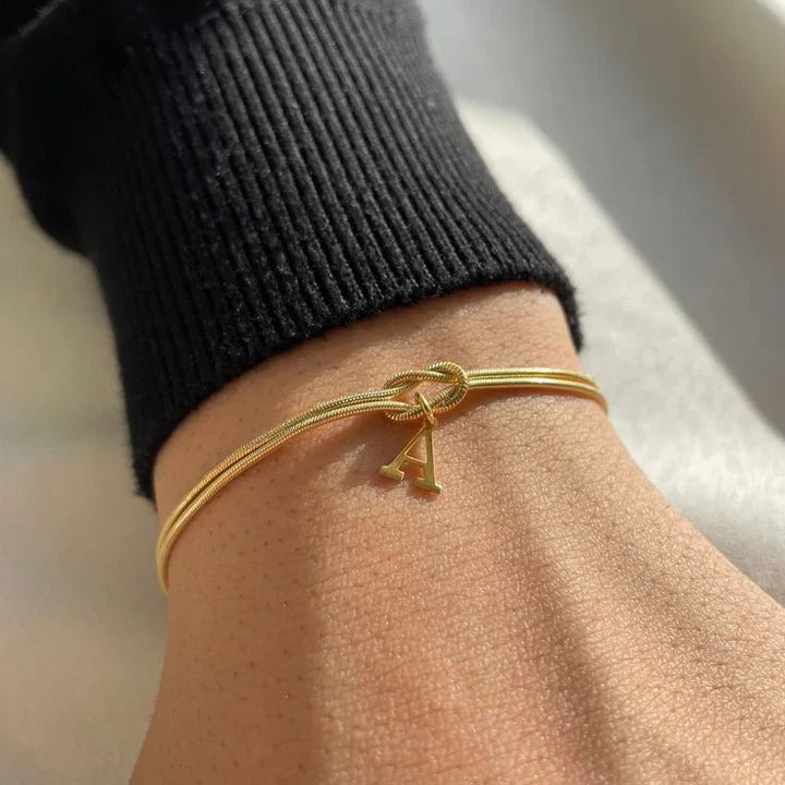 Gepersonaliseerde liefdesknoop armband